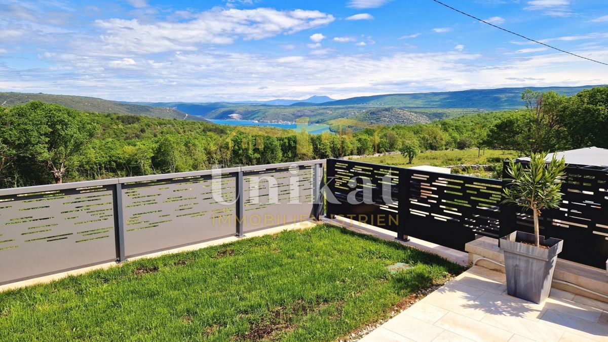 Splendida villa con vista mare nei dintorni di Marčana